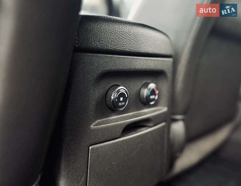 Внедорожник / Кроссовер Nissan Pathfinder 2011 в Киеве