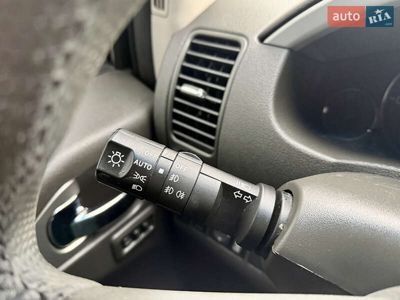 Внедорожник / Кроссовер Nissan Pathfinder 2011 в Киеве