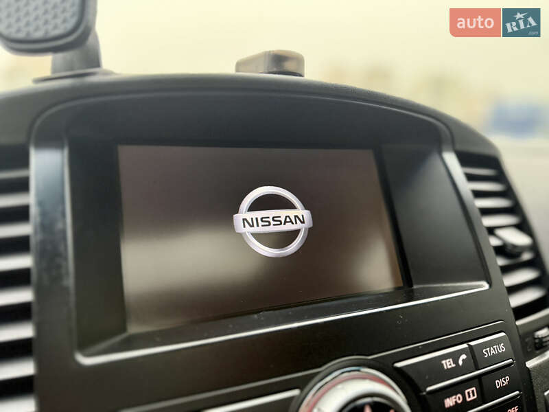 Внедорожник / Кроссовер Nissan Pathfinder 2011 в Киеве