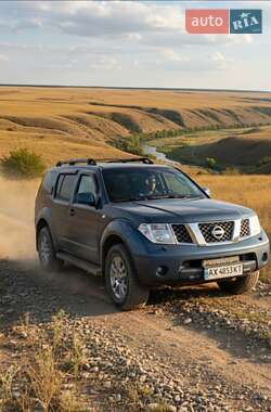 Позашляховик / Кросовер Nissan Pathfinder 2006 в Харкові