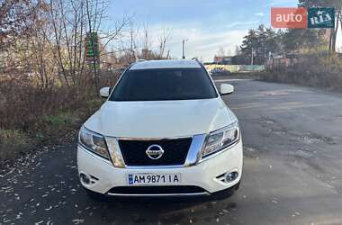 Внедорожник / Кроссовер Nissan Pathfinder 2015 в Житомире