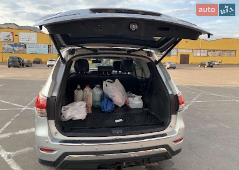 Позашляховик / Кросовер Nissan Pathfinder 2014 в Житомирі