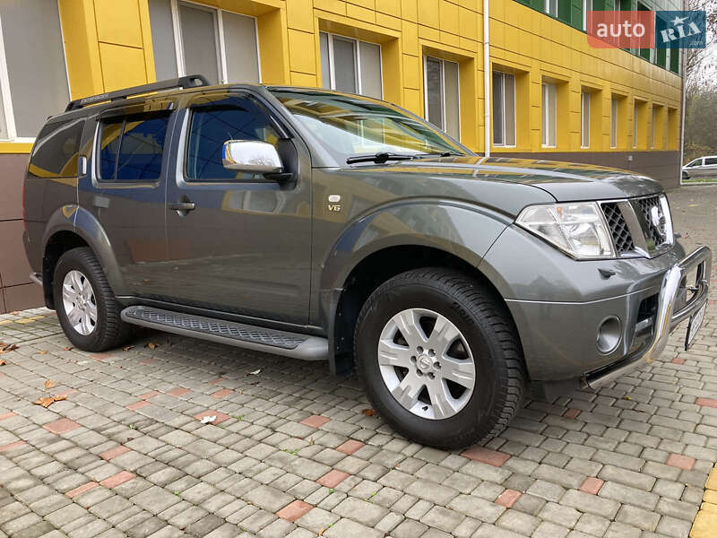 Позашляховик / Кросовер Nissan Pathfinder 2005 в Ізмаїлі