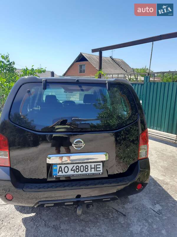 Позашляховик / Кросовер Nissan Pathfinder 2011 в Кривому Розі