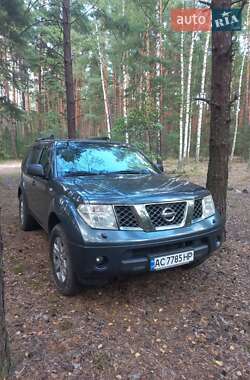 Внедорожник / Кроссовер Nissan Pathfinder 2007 в Чернигове