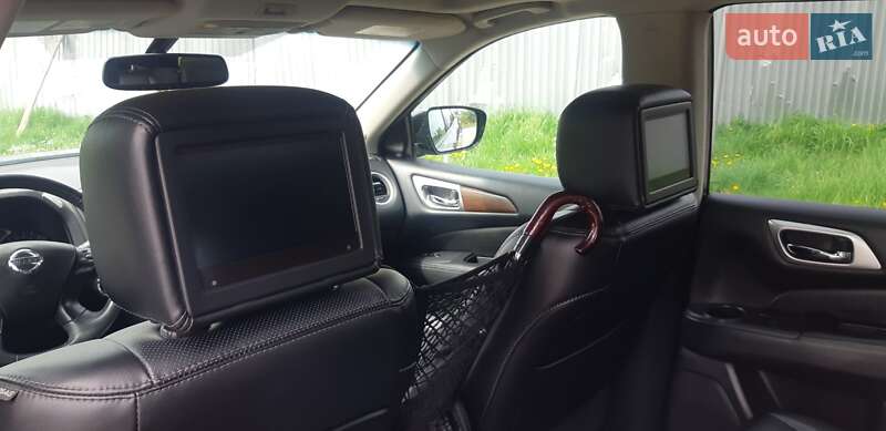 Внедорожник / Кроссовер Nissan Pathfinder 2017 в Львове