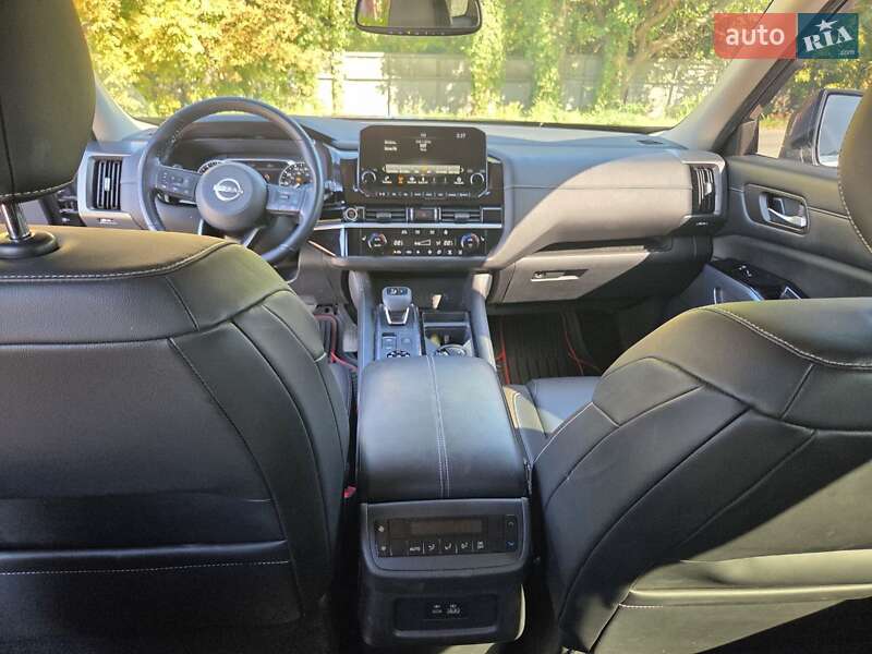 Позашляховик / Кросовер Nissan Pathfinder 2022 в Черкасах