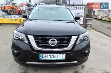 Позашляховик / Кросовер Nissan Pathfinder 2016 в Одесі