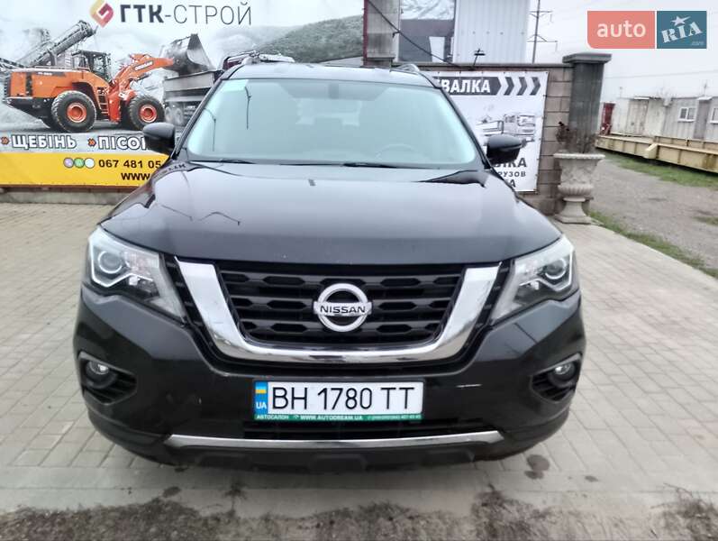 Nissan Pathfinder 2016