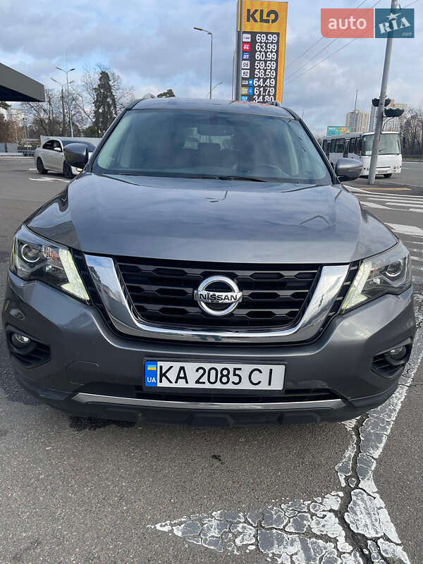 Nissan Pathfinder 2016