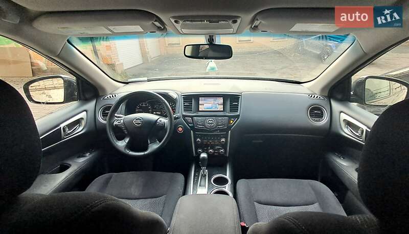 Внедорожник / Кроссовер Nissan Pathfinder 2015 в Киеве
