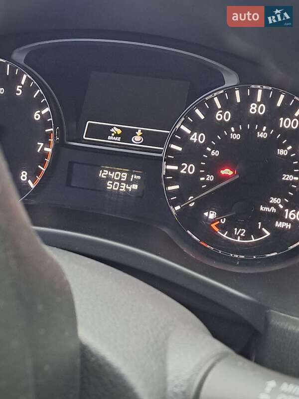 Позашляховик / Кросовер Nissan Pathfinder 2015 в Києві