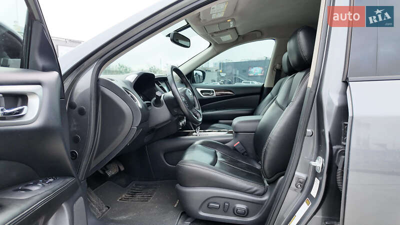 Внедорожник / Кроссовер Nissan Pathfinder 2016 в Киеве