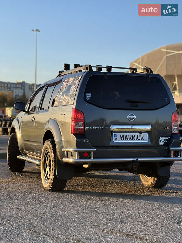 Внедорожник / Кроссовер Nissan Pathfinder 2005 в Львове фото 8 Внедорожник / Кроссовер Nissan Pathfinder 2005 в Львове