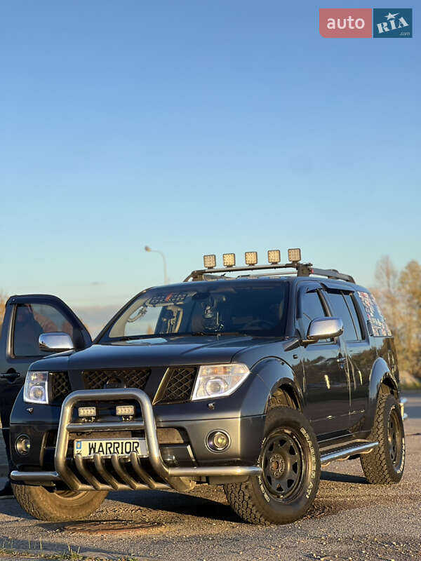 Внедорожник / Кроссовер Nissan Pathfinder 2005 в Львове фото 21 Внедорожник / Кроссовер Nissan Pathfinder 2005 в Львове