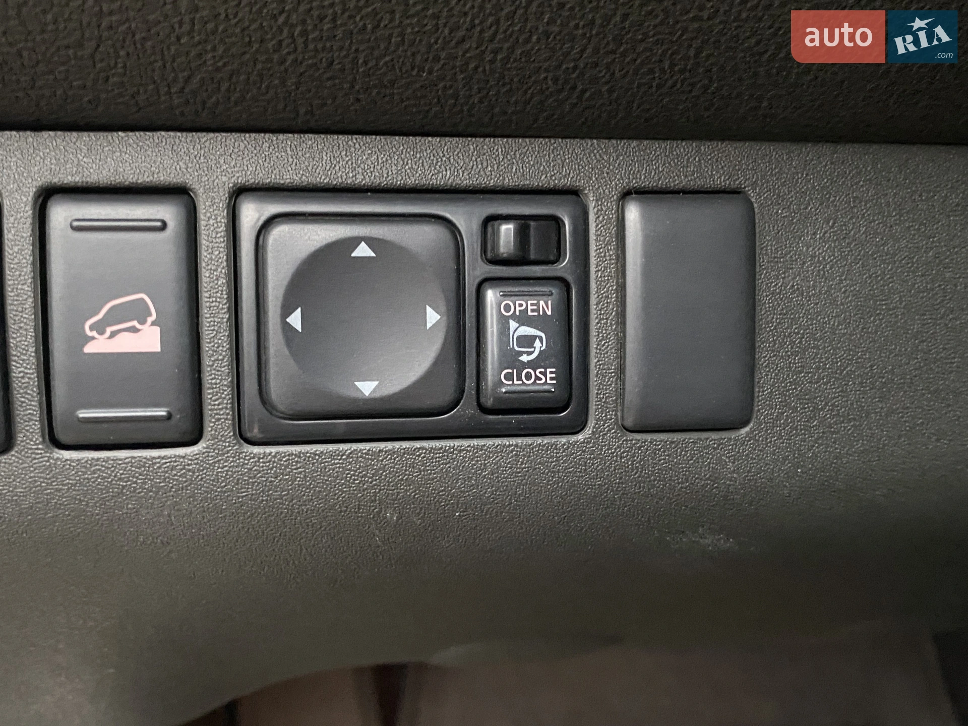 2013 Nissan Pathfinder - мініатюра 19