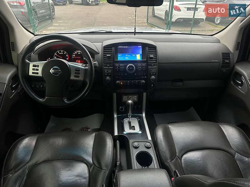 Внедорожник / Кроссовер Nissan Pathfinder 2013 в Одессе