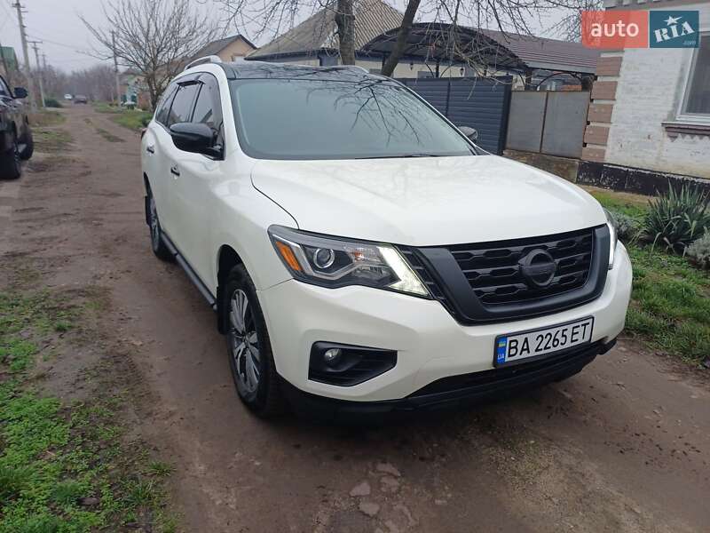 Позашляховик / Кросовер Nissan Pathfinder 2017 в Олександрії фото 5 Позашляховик / Кросовер Nissan Pathfinder 2017 в Олександрії