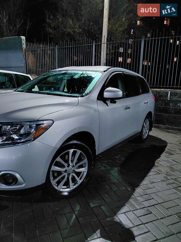 Внедорожник / Кроссовер Nissan Pathfinder 2014 в Запорожье фото 36 Внедорожник / Кроссовер Nissan Pathfinder 2014 в Запорожье