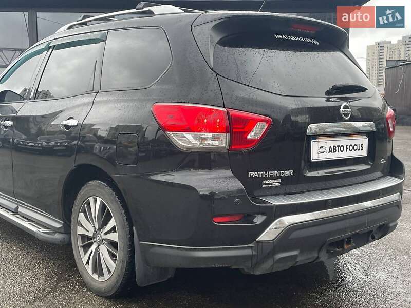 Позашляховик / Кросовер Nissan Pathfinder 2016 в Києві