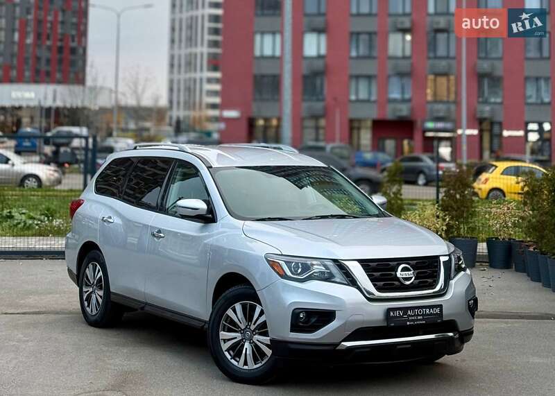 Внедорожник / Кроссовер Nissan Pathfinder 2019 в Киеве фото 2 Внедорожник / Кроссовер Nissan Pathfinder 2019 в Киеве
