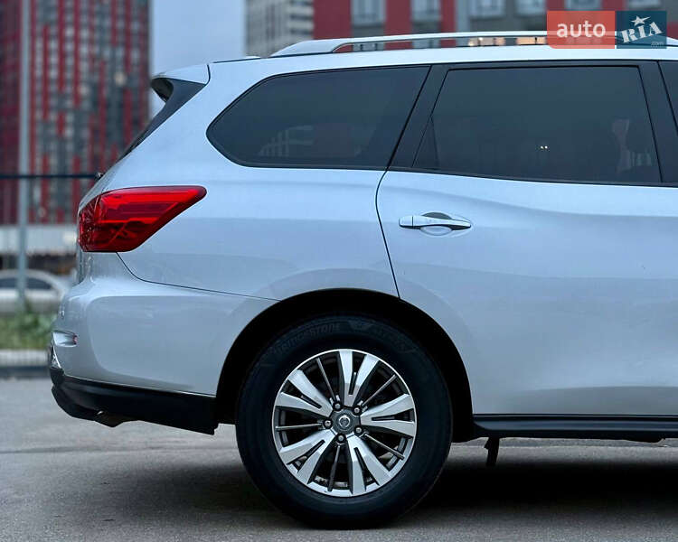 Внедорожник / Кроссовер Nissan Pathfinder 2019 в Киеве фото 9 Внедорожник / Кроссовер Nissan Pathfinder 2019 в Киеве