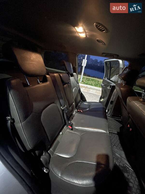 Позашляховик / Кросовер Nissan Pathfinder 2012 в Києві