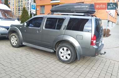 Позашляховик / Кросовер Nissan Pathfinder 2005 в Львові