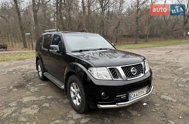 Позашляховик / Кросовер Nissan Pathfinder 2010 в Кам'янці