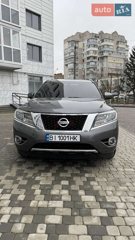 Позашляховик / Кросовер Nissan Pathfinder 2016 в Полтаві