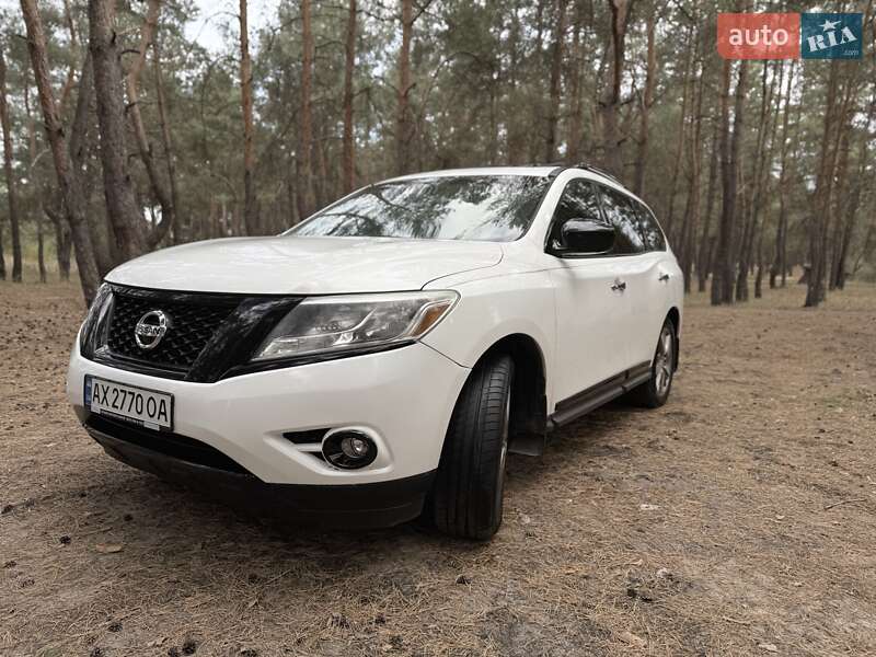 Внедорожник / Кроссовер Nissan Pathfinder 2013 в Павлограде