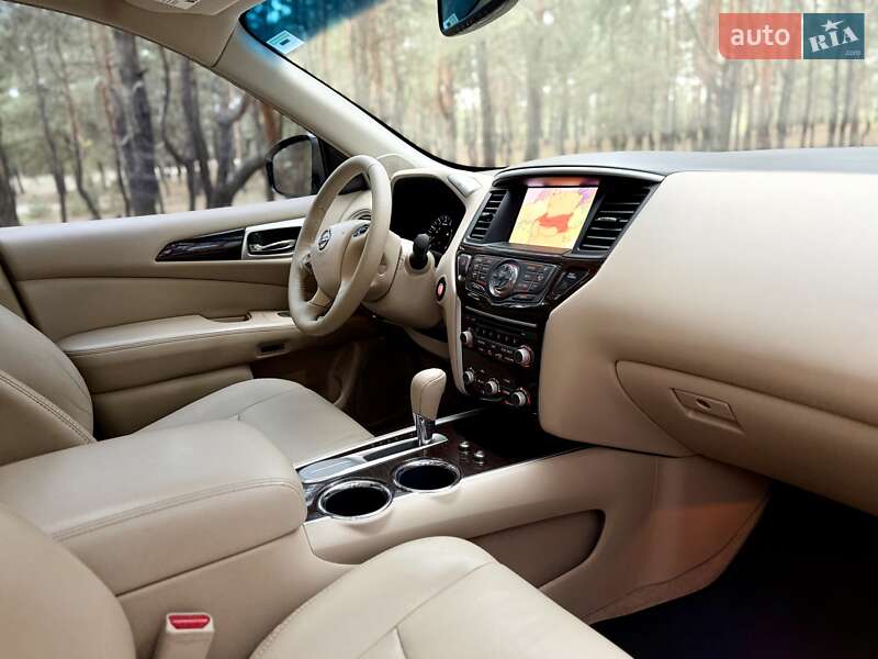 Внедорожник / Кроссовер Nissan Pathfinder 2013 в Павлограде