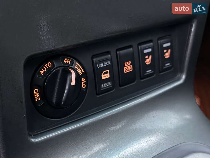 Внедорожник / Кроссовер Nissan Pathfinder 2007 в Харькове