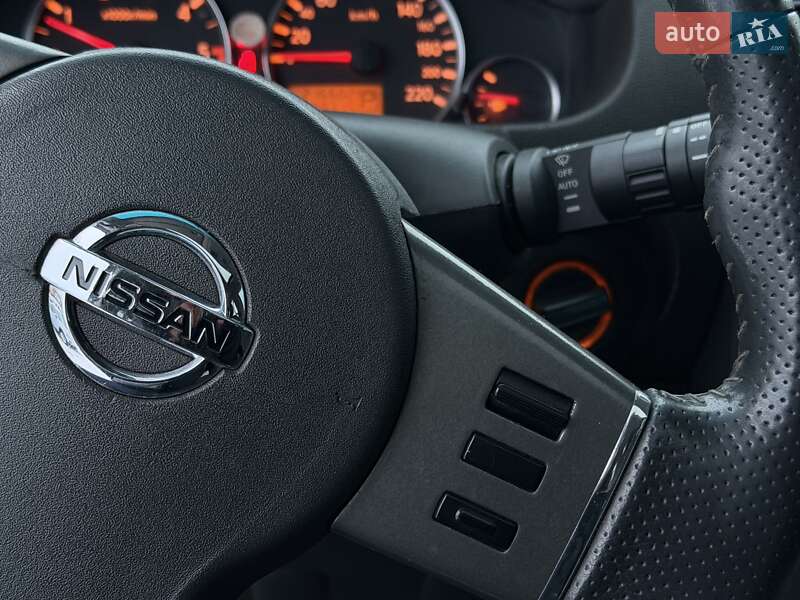 Внедорожник / Кроссовер Nissan Pathfinder 2007 в Харькове