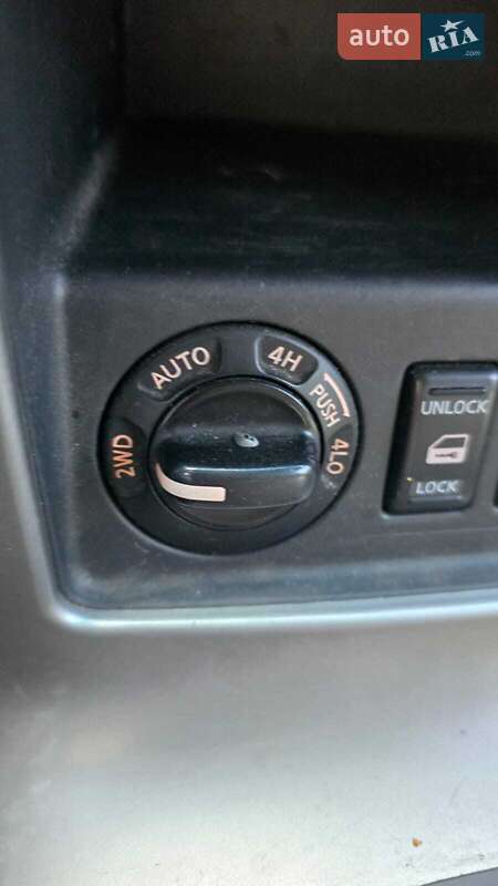 Внедорожник / Кроссовер Nissan Pathfinder 2006 в Киеве фото 7 Внедорожник / Кроссовер Nissan Pathfinder 2006 в Киеве