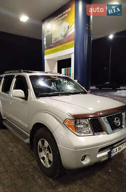 Внедорожник / Кроссовер Nissan Pathfinder 2006 в Киеве