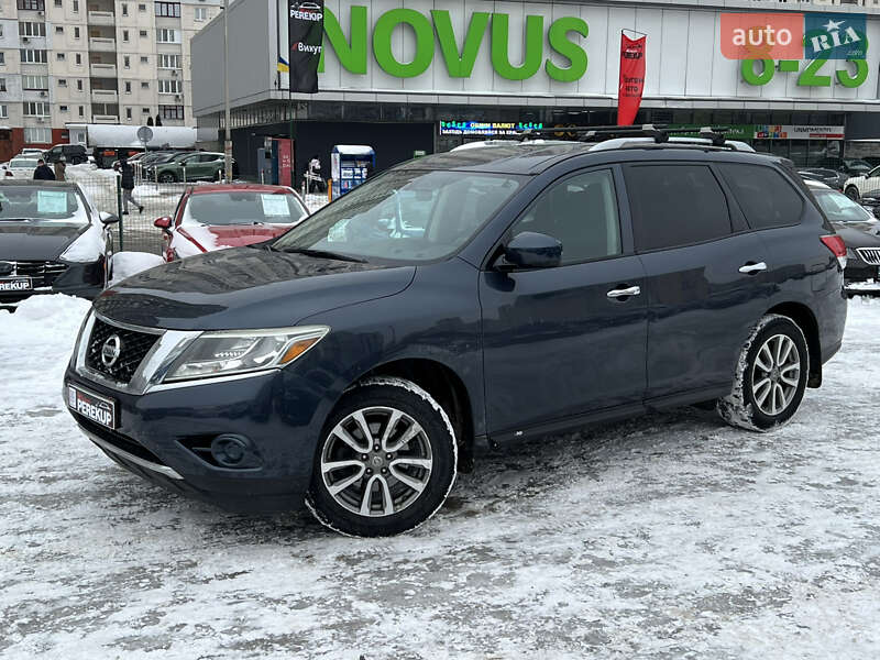 Внедорожник / Кроссовер Nissan Pathfinder 2016 в Киеве