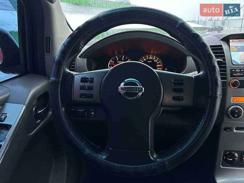 Внедорожник / Кроссовер Nissan Pathfinder 2006 в Киеве