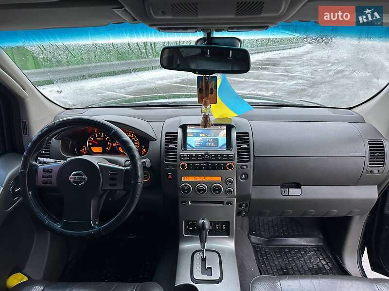 Внедорожник / Кроссовер Nissan Pathfinder 2006 в Киеве фото 13 Внедорожник / Кроссовер Nissan Pathfinder 2006 в Киеве