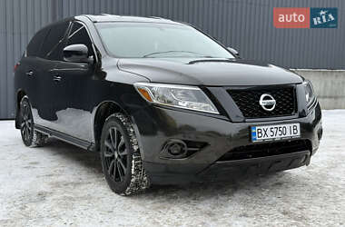 Позашляховик / Кросовер Nissan Pathfinder 2015 в Хмельницькому
