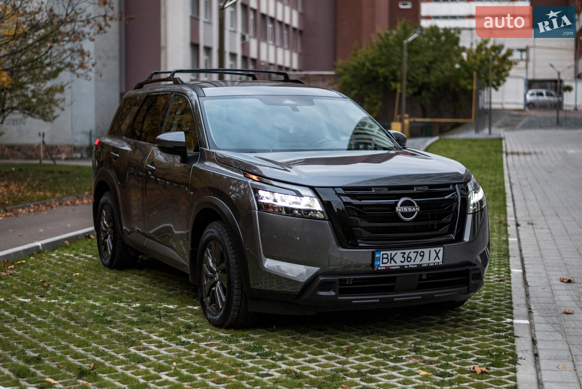 2021 Nissan Pathfinder - мініатюра 3