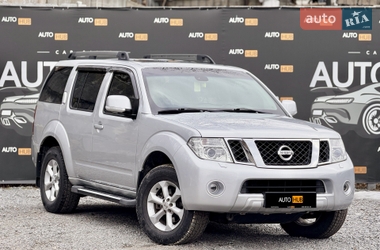 Внедорожник / Кроссовер Nissan Pathfinder 2010 в Харькове