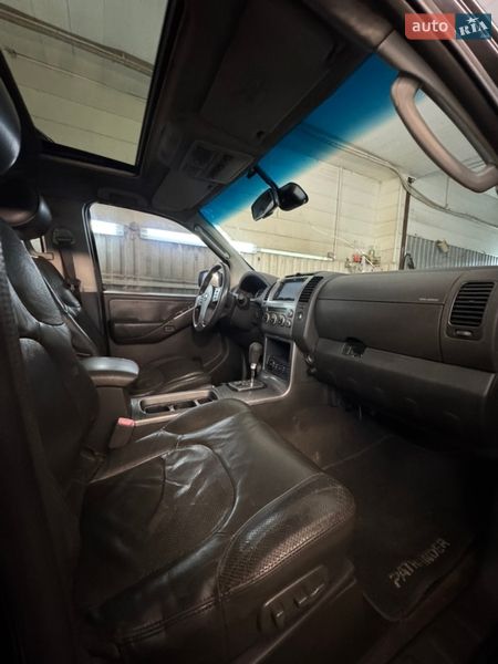 Внедорожник / Кроссовер Nissan Pathfinder 2005 в Одессе