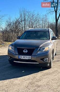 Позашляховик / Кросовер Nissan Pathfinder 2013 в Первомайську