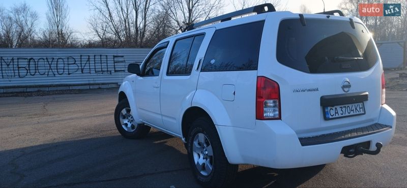 Внедорожник / Кроссовер Nissan Pathfinder 2007 в Черкассах