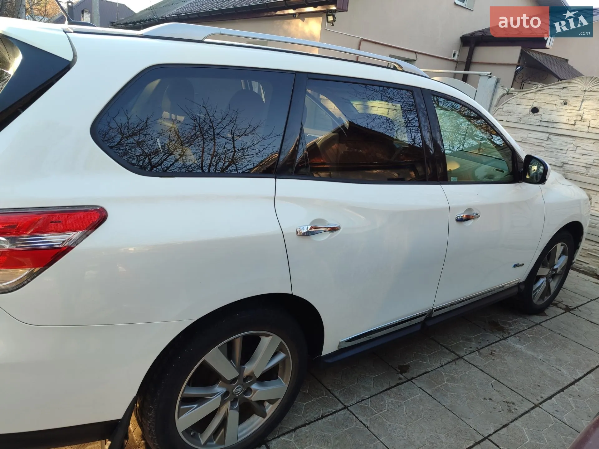 2013 Nissan Pathfinder - мініатюра 3