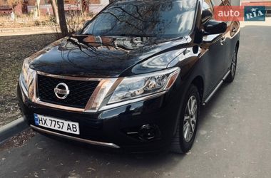 Внедорожник / Кроссовер Nissan Pathfinder 2014 в Могилев-Подольске
