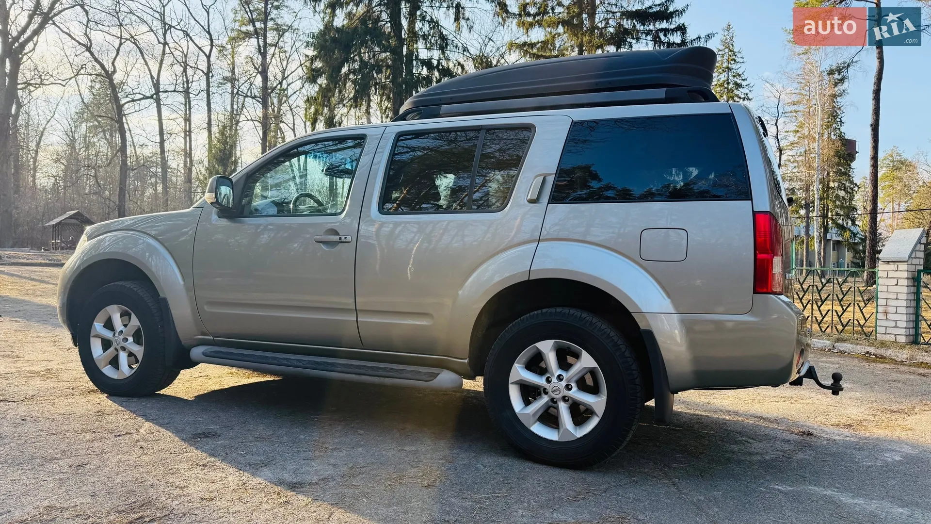 2011 Nissan Pathfinder - мініатюра 2
