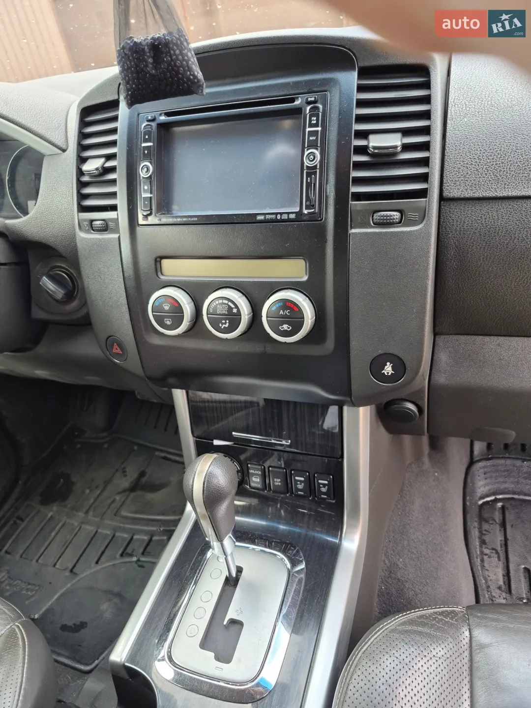 2011 Nissan Pathfinder - мініатюра 16