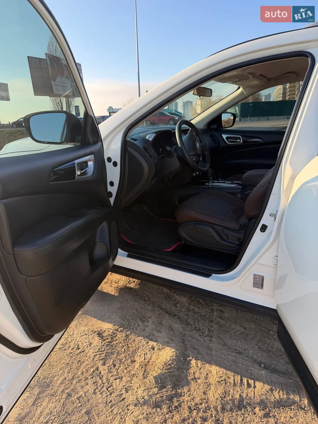 2018 Nissan Pathfinder - мініатюра 7